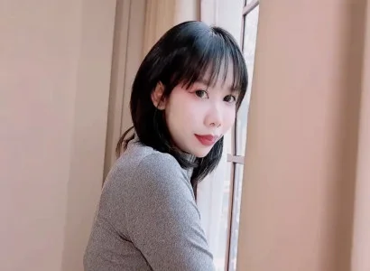 Em gái xinh lồn múp tìm nhà thuê rồi địt với chủ ngay